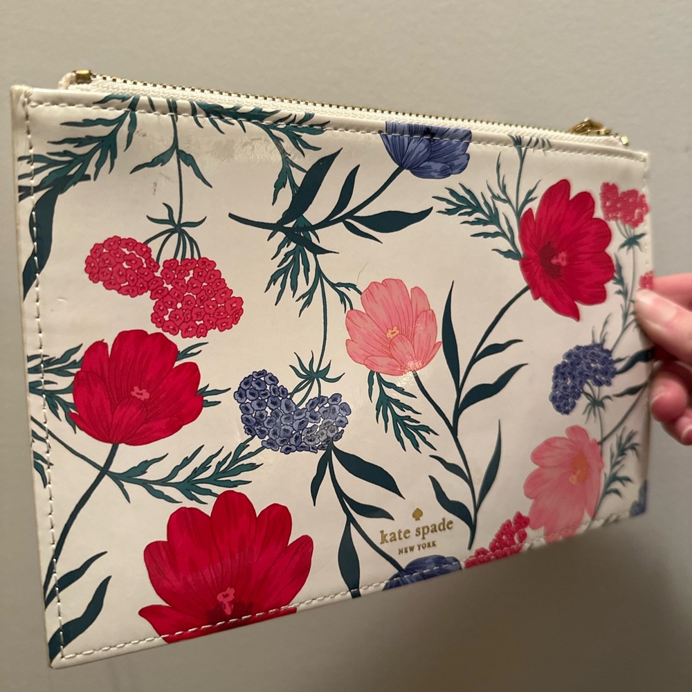 NWOT Kate Spade Multicolor Floral Wristlet - Picture 3 of 6